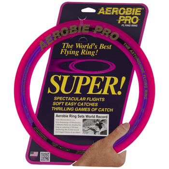 longest flying frisbee