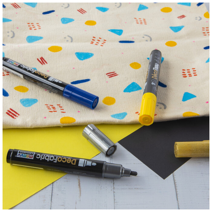 Pearl Black DecoFabric Paint Marker Hobby Lobby 1942820