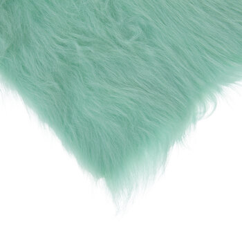light green fur